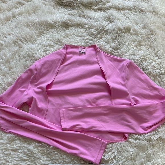 ILUS Bare Short Bodysuit and Confidence Bolero Set in Pastel Bubble Gum Pink - Picture 12 of 13